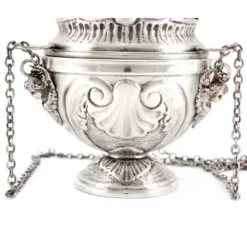 Turibolo Con Navetta Barocco Cesellato A Mano 24 Cm -Vendite Consumabili 200020 b turiblo con navetta in fusione barocca argentata altezza cm 24 550x550w