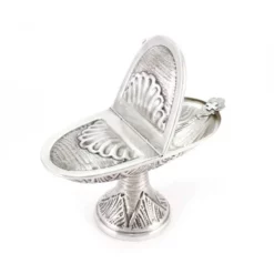 Turibolo Con Navetta Barocco Cesellato A Mano 24 Cm -Vendite Consumabili 200020 g turiblo con navetta in fusione barocca argentata altezza cm 24 550x550w