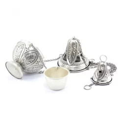 Turibolo Con Navetta In Ottone Cesellato Foglie 21 Cm 12 Turibolo Con Navetta In Ottone Cesellato Foglie 21 Cm -Vendite Consumabili 200026 Turibolo con Navetta in fusione cesellato foglie Altezza cm 21 c 550x550w