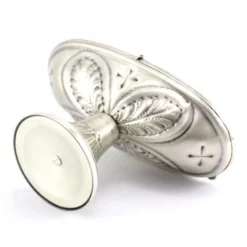 Turibolo Con Navetta In Ottone Cesellato Foglie 21 Cm 17 Turibolo Con Navetta In Ottone Cesellato Foglie 21 Cm -Vendite Consumabili 200026 Turibolo con Navetta in fusione cesellato foglie Altezza cm 21 h 550x550w