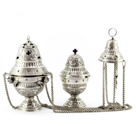 Turibolo Con Navetta Crocette Ottone Cesellato 24 Cm 1 Turibolo Con Navetta Crocette Ottone Cesellato 24 Cm