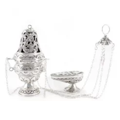 Vendite Consumabili 37 Turibolo E Navetta Cesellato Con Decoro Cerchi 28 Cm