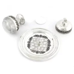 Vasetto Oli Santi Metallo Argentato Catecumeni 12x6,5 Cm 5 Vasetto Oli Santi Metallo Argentato Catecumeni 12x6,5 Cm -Vendite Consumabili 340056 vasetto oli santi in metallo argentato catecumeni misura cm 12x6 5b 550x550w