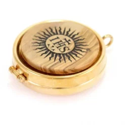 Teca Eucaristica Placca Olivo IHS Sole Diametro 5,5 Cm -Vendite Consumabili 570056 teca eucaristica placca olivo ihs sole diametro 5 5 cmd 550x550 1